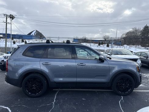Used 2022 Kia Telluride SX w/ SX Prestige Package image 7