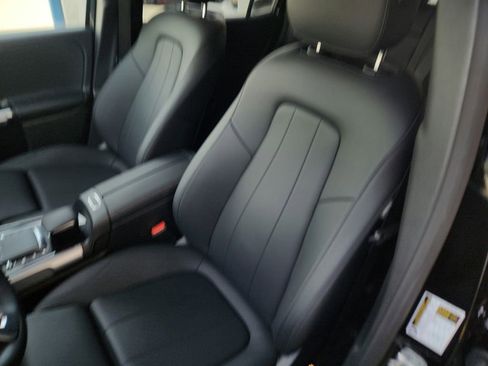 Used 2023 Mercedes-Benz EQB 300 4MATIC w/ Driver Assistance Package image 10