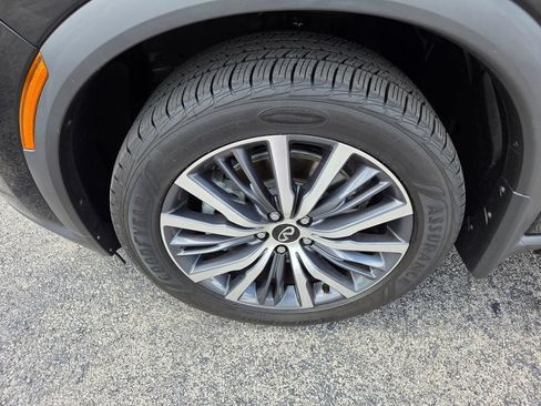 Used 2023 INFINITI QX60 Sensory w/ Cargo Package AWD/4WD image 7