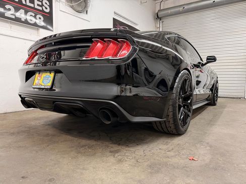 Used 2015 Ford Mustang GT Premium w/ GT Performance Package RWD image 9