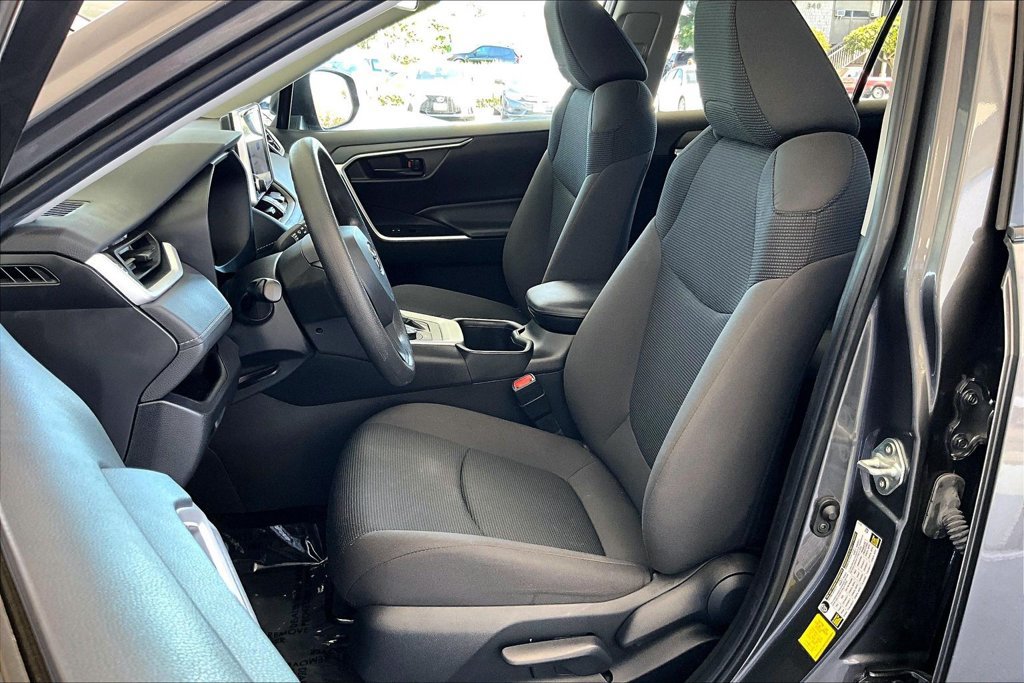 Certified 2024 Toyota RAV4 LE AWD/4WD image 21