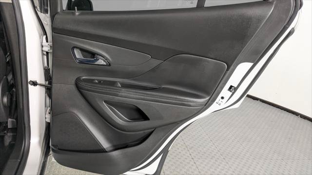 Used 2020 Buick Encore Preferred FWD image 19