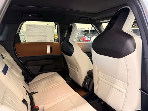 Used 2025 MINI Cooper Countryman S w/ Comfort Package Max image 25