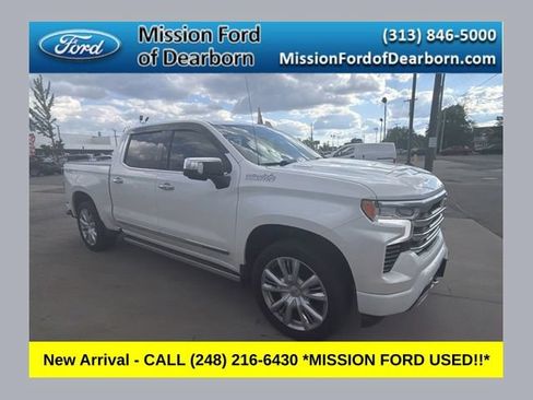Used 2022 Chevrolet Silverado 1500 High Country w/ Technology Package AWD/4WD image 1