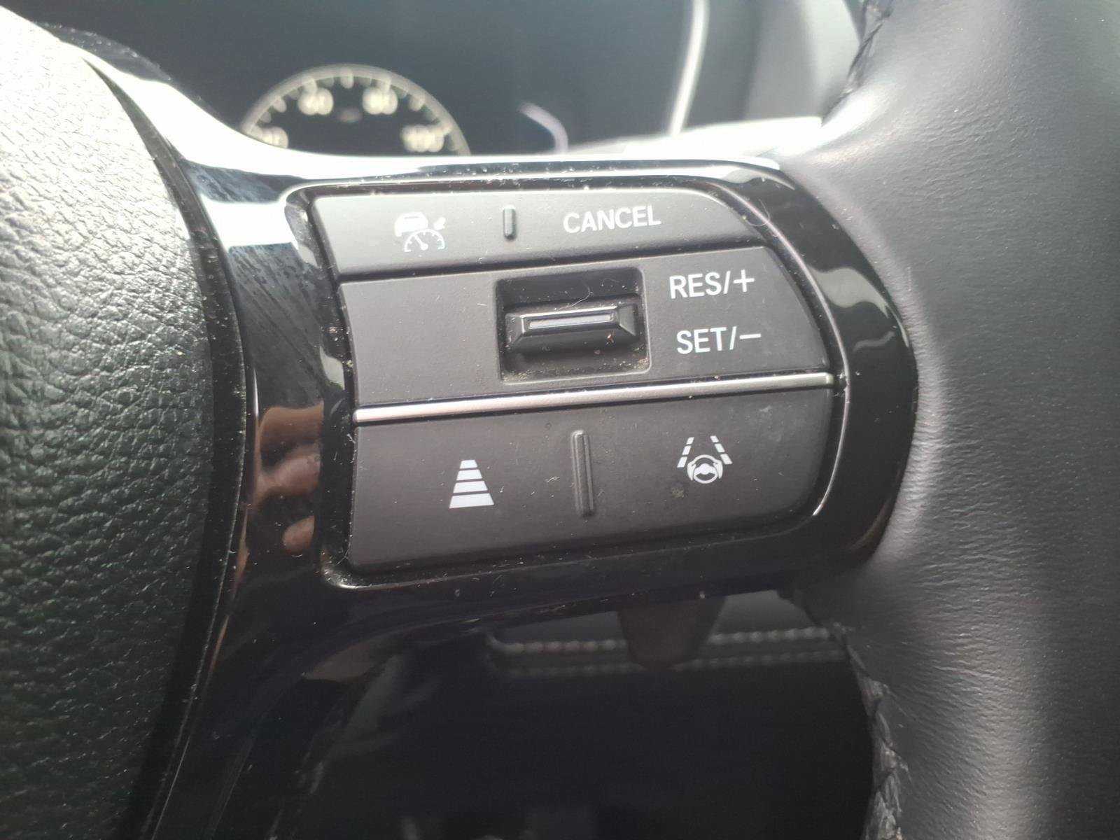 Certified 2023 Honda Pilot Touring image 32
