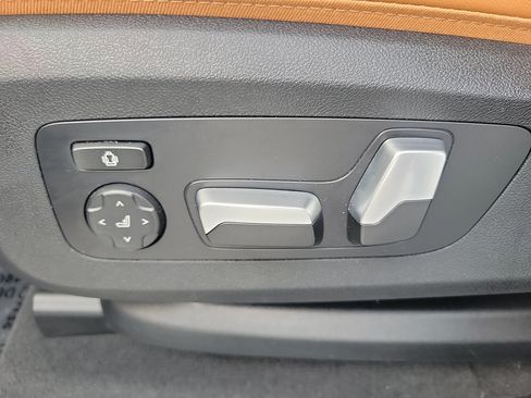 Used 2025 BMW X5 sDrive40i w/ Parking Assistance Package RWD image 18