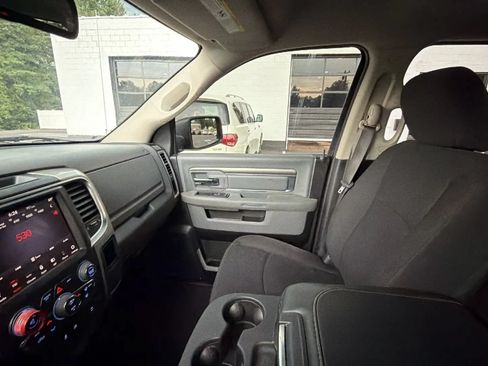 Used 2019 RAM 1500 Warlock AWD/4WD image 31
