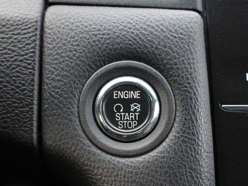 Used 2014 Ford Taurus Limited image 25