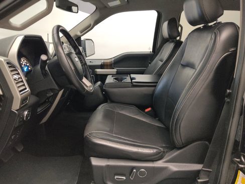 Used 2016 Ford F150 Lariat image 17