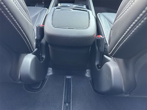 New 2026 Chrysler Pacifica Limited image 37