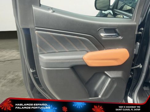 Used 2025 GMC Canyon AT4 w/ Technology Plus Package AWD/4WD image 22