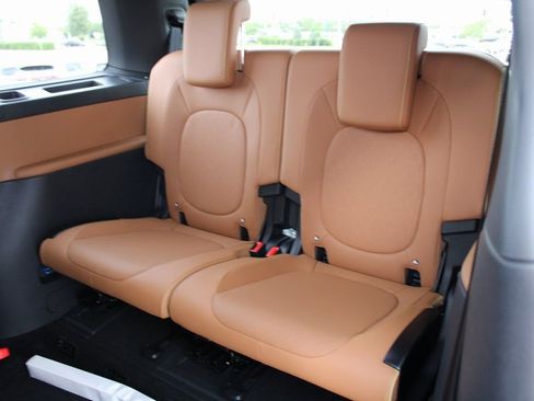 New 2025 Volkswagen ID. Buzz Pro S image 18