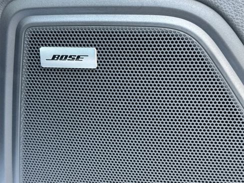 Used 2025 Porsche Macan image 21