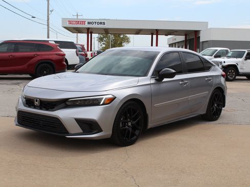 Used 2022 Honda Civic Sport image 11