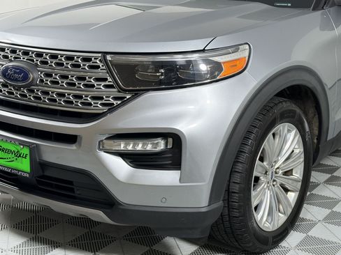 Used 2022 Ford Explorer Limited w/ Equipment Group 301A RWD image 12