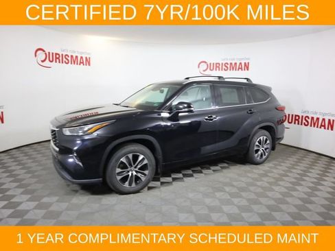 Used 2022 Toyota Highlander XLE AWD/4WD image 5
