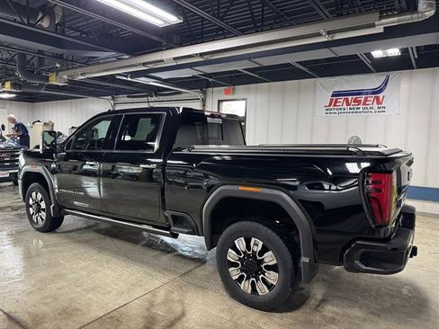 Certified 2024 GMC Sierra 3500 Denali w/ Denali Reserve Package AWD/4WD image 5
