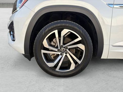 Used 2024 Volkswagen Atlas Cross Sport SEL R-Line AWD/4WD image 23
