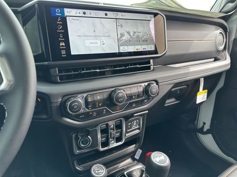 New 2025 Jeep Wrangler Sahara image 39