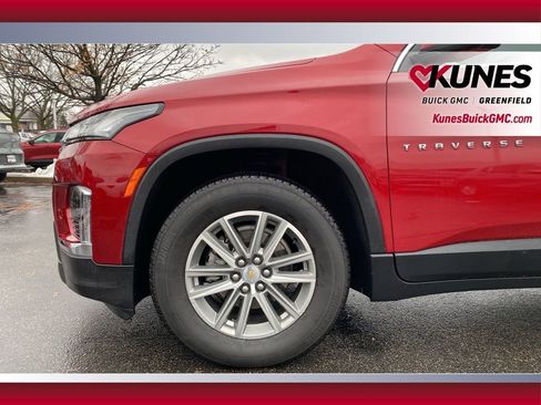 Used 2023 Chevrolet Traverse LT w/ LPO, Floor Liner Package image 15