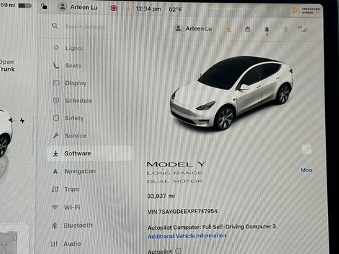 Used 2023 Tesla Model Y Long Range image 27