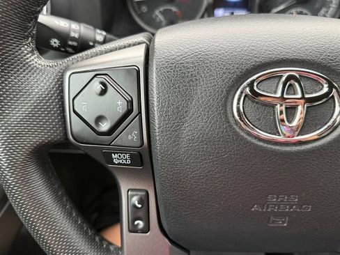 Used 2022 Toyota Tacoma TRD Off-Road w/ Black Out Package (TMS) AWD/4WD image 21