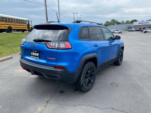Used 2019 Jeep Cherokee Trailhawk w/ Comfort/Convenience Group AWD/4WD image 7