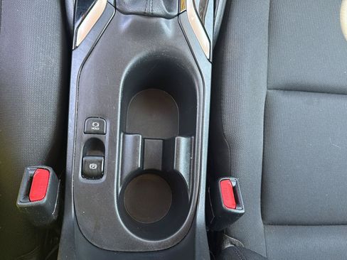 Used 2024 Toyota Corolla LE FWD image 15