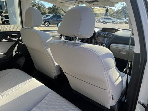 Used 2018 Subaru Forester 2.5i Premium image 12