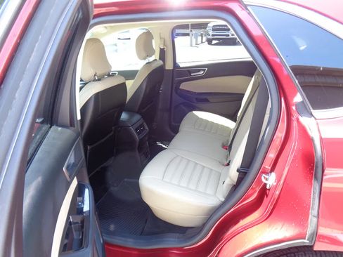Used 2015 Ford Edge SEL w/ Equipment Group 201A AWD/4WD image 12