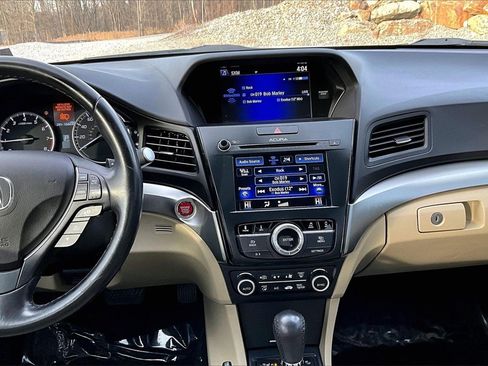 Used 2018 Acura ILX Premium Package image 29