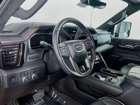 Used 2024 GMC Sierra 2500 AT4X AWD/4WD image 7
