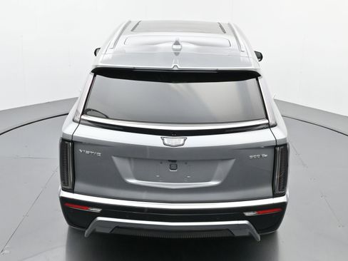 New 2026 Cadillac Vistiq Premium Luxury w/ LPO, Floor Liner Package image 26