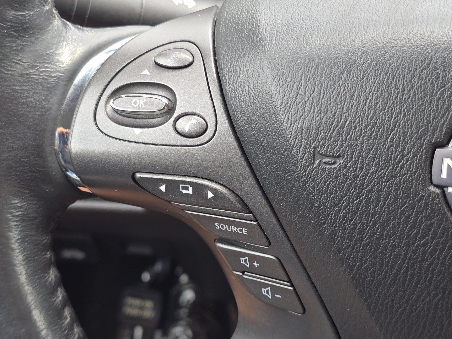 Used 2023 Nissan Murano Platinum AWD/4WD image 15