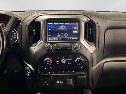 Used 2019 Chevrolet Silverado 1500 LT Trail Boss image 30