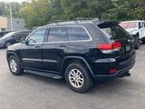 Used 2020 Jeep Grand Cherokee Laredo image 4