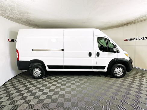 Used 2023 RAM ProMaster 2500 image 2