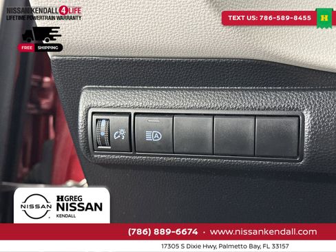 Used 2022 Toyota Corolla LE image 22