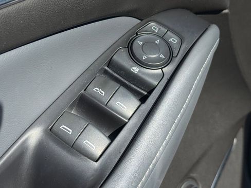 Used 2021 Buick Enclave Essence w/ Sound and Sites Package FWD image 28