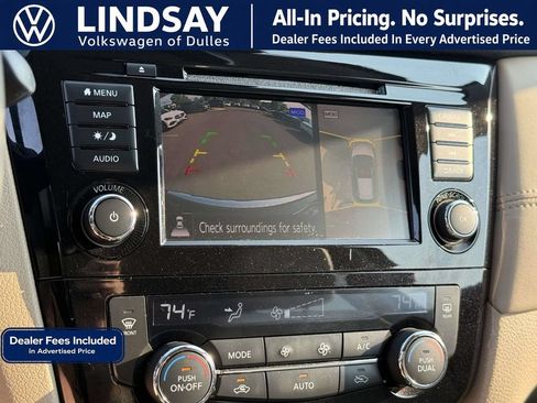 Used 2020 Nissan Rogue SL AWD/4WD image 18