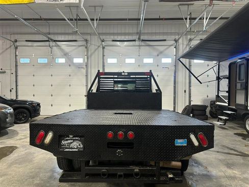 Used 2014 RAM 3500 Tradesman w/ Chrome Appearance Group image 2