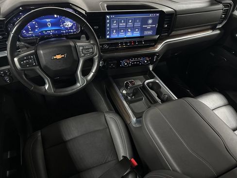 Used 2023 Chevrolet Silverado 1500 LT Trail Boss w/ Convenience Package II image 13