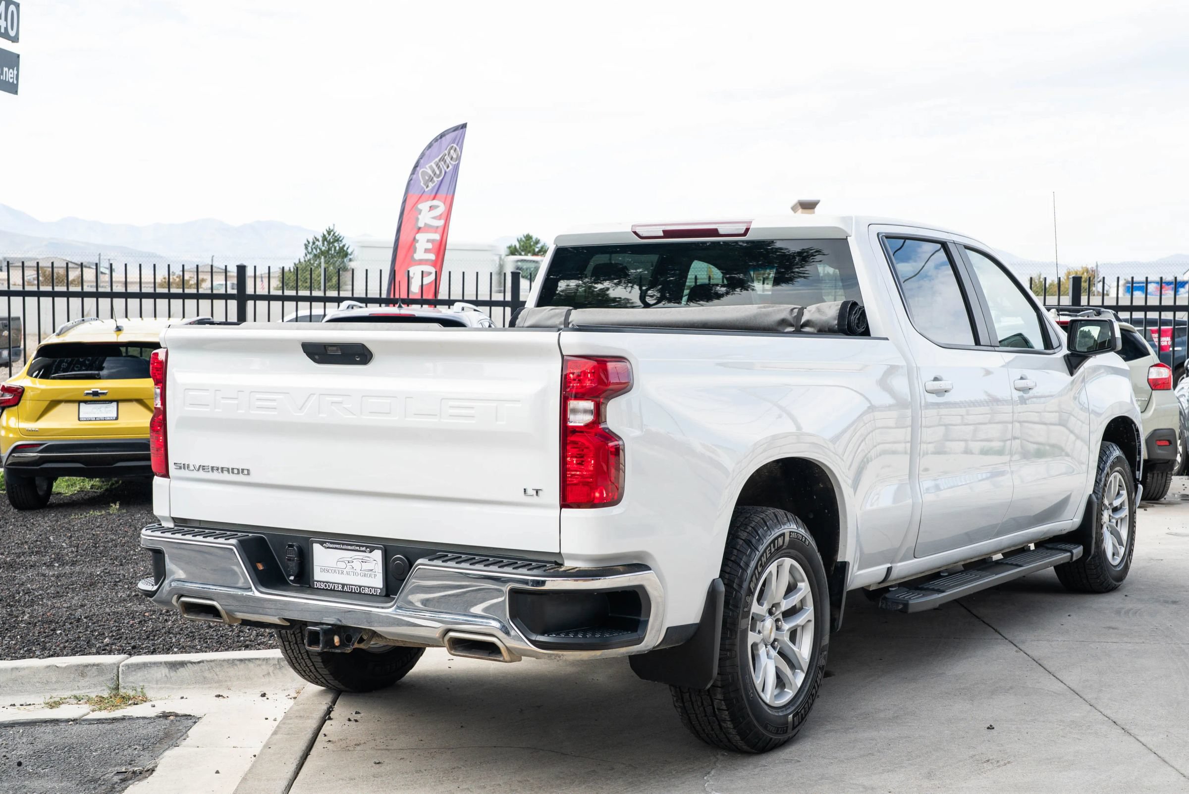 Used 2019 Chevrolet Silverado 1500 LT w/ True North Edition AWD/4WD image 8