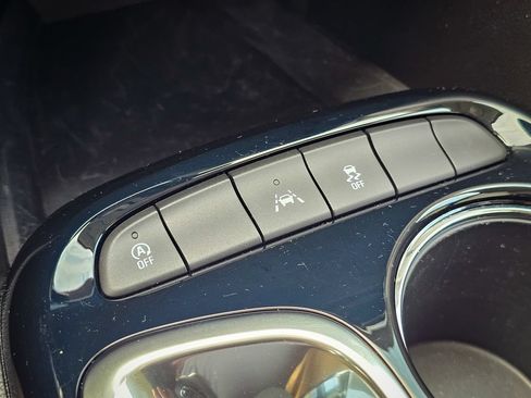 Used 2023 Buick Encore GX Preferred w/ Cold Weather Comfort Package FWD image 26