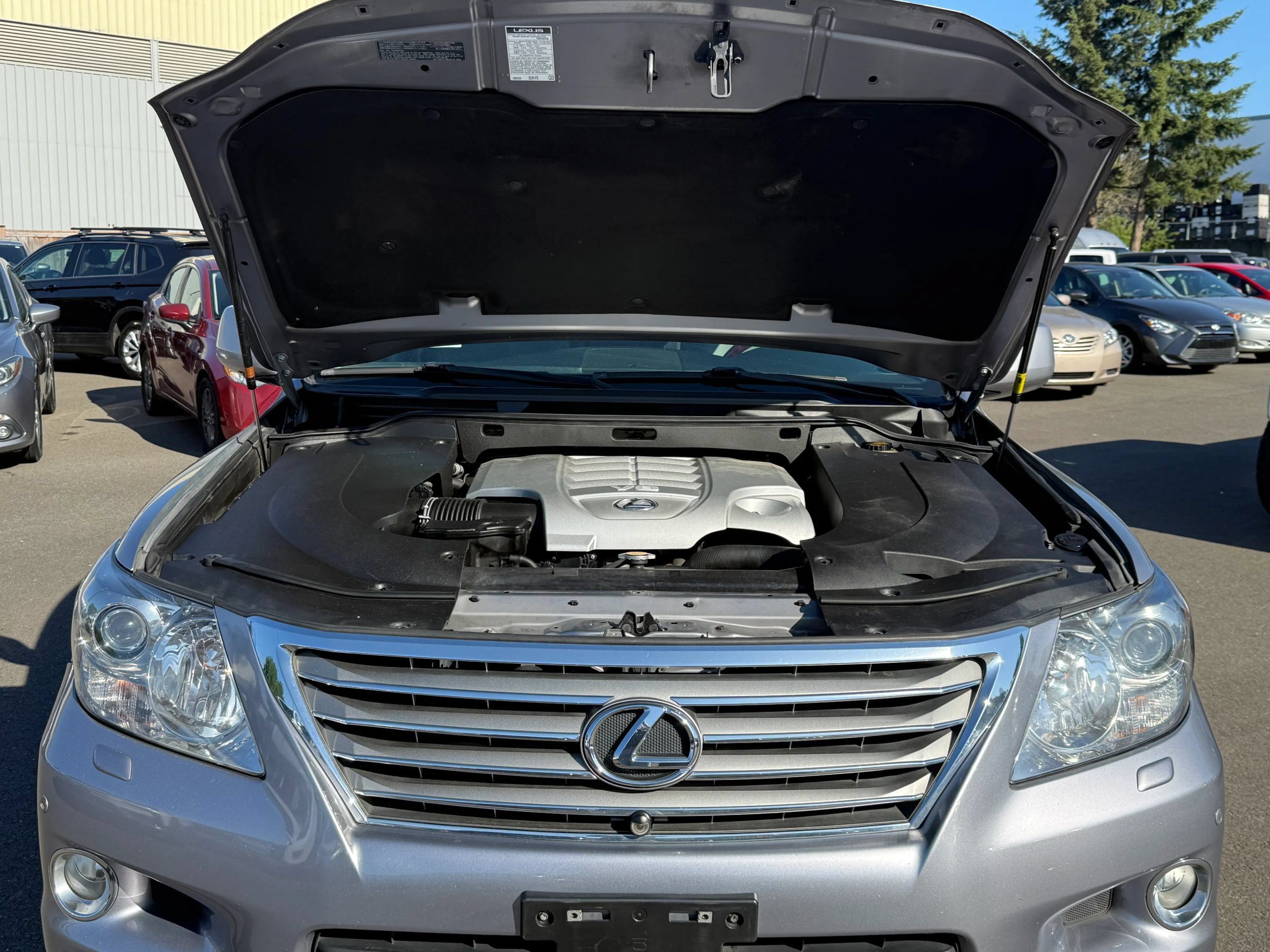 Used 2009 Lexus LX 570 4WD image 13