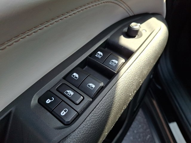 Certified 2023 Jeep Compass Limited AWD/4WD image 29