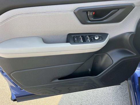 New 2025 Subaru Forester Premium image 23