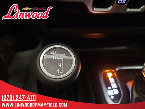 Used 2023 Jeep Wrangler Unlimited Sahara AWD/4WD image 22