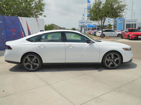 New 2026 Honda Accord SE image 4