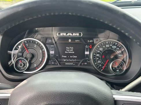 Used 2022 RAM 2500 Big Horn w/ Level C Equiment Group AWD/4WD image 15